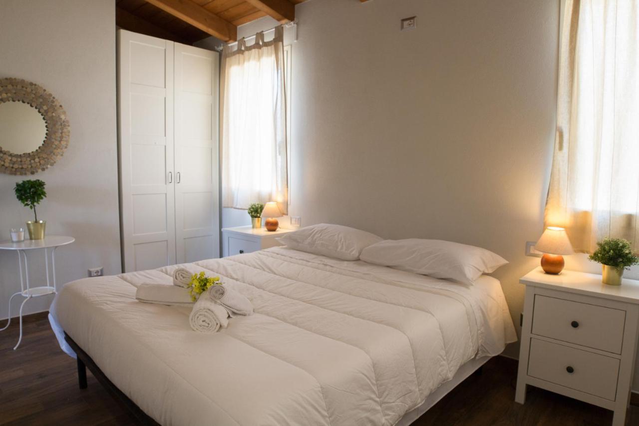 La Casa Dell Olivo Villa Castiadas Eksteriør billede